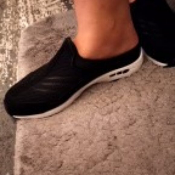 Dream Pairs Black Womens Mules Shoes, Size 9, NWOT - Picture 4 of 5